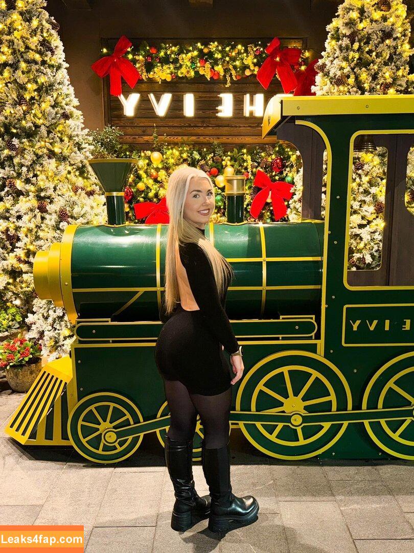 Beth Tucker / betht.fit leaked photo photo #0099