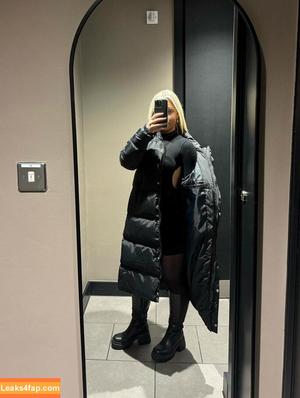 Beth Tucker photo #0098