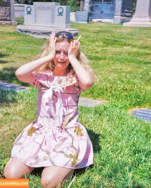 Betsey Brown photo #0013