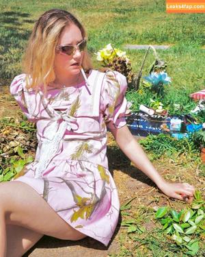 Betsey Brown photo #0015