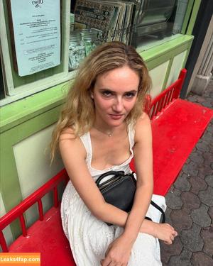 Betsey Brown photo #0027