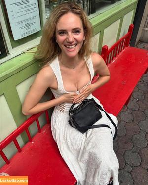 Betsey Brown photo #0029