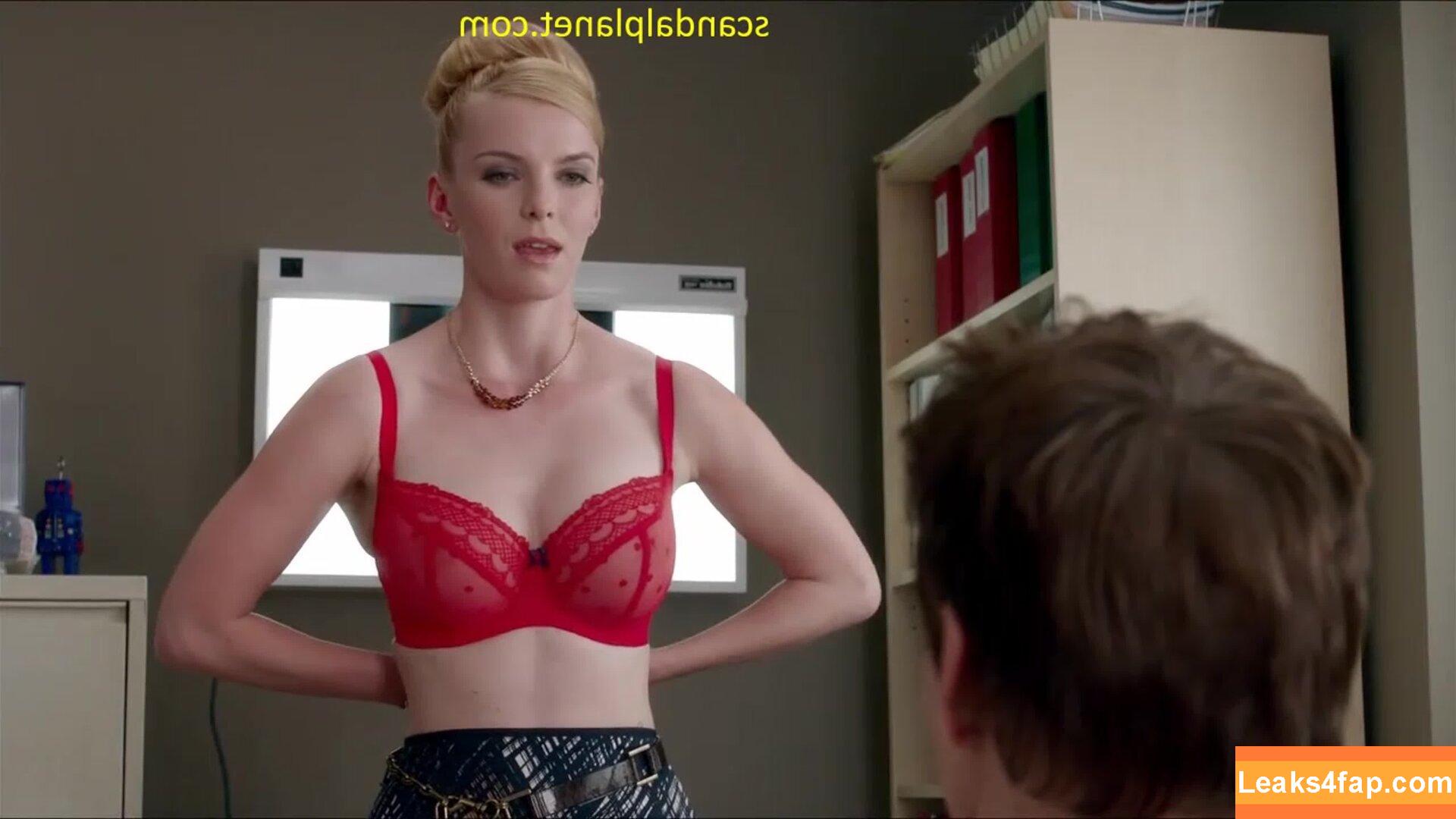 Betty Gilpin / voldemortbarbieclown leaked photo photo #0160