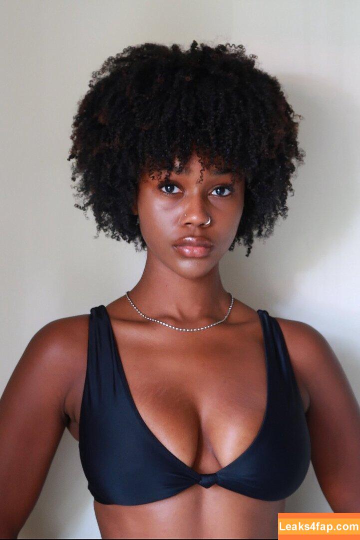 Beverly Pierre / BevTheBest / bev_the_best / bevs_the_best leaked photo photo #0023