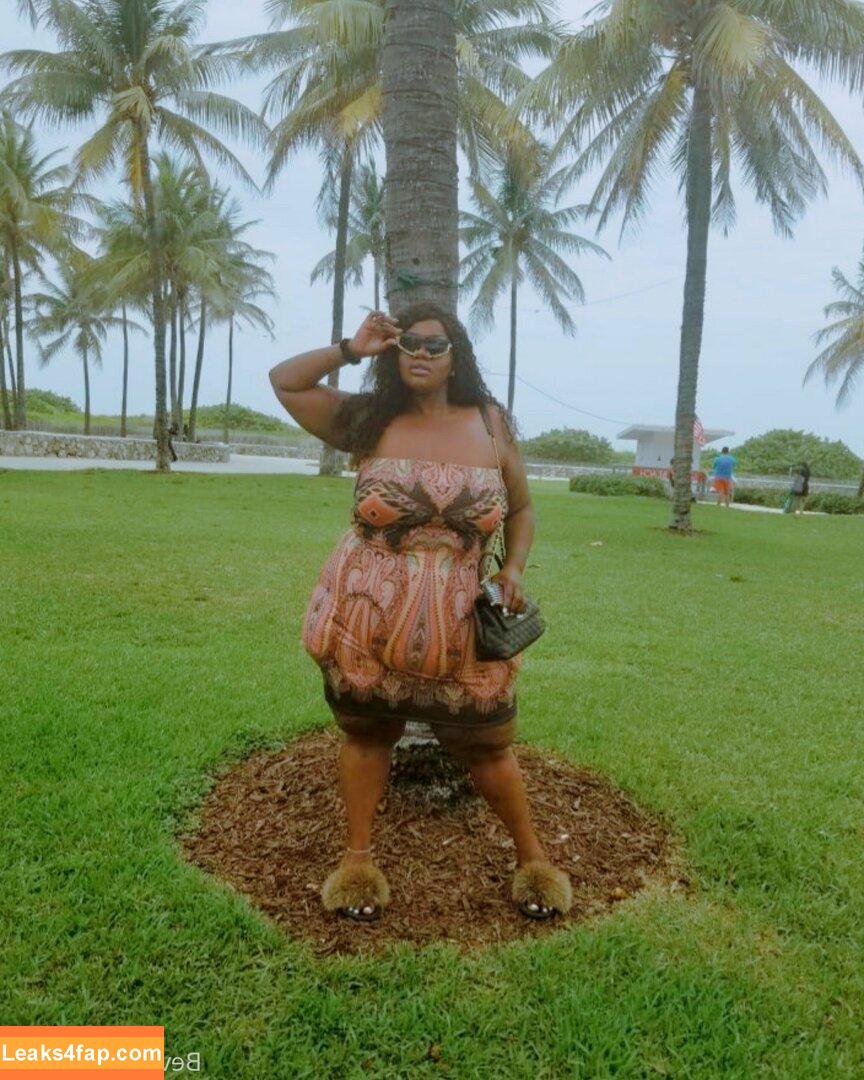 beverlyblue3x / beverlyblueofficial leaked photo photo #0008