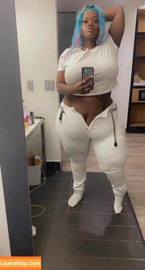 beverlyblue3x / beverlyblueofficial leaked photo photo #0021