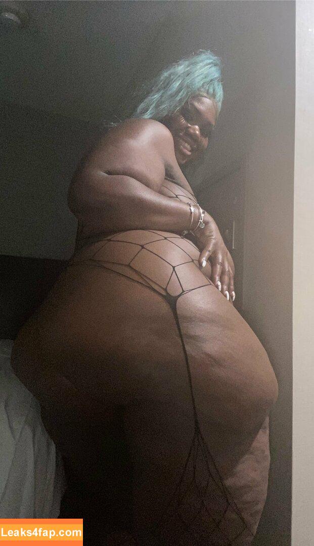 beverlyblue3x / beverlyblueofficial leaked photo photo #0052