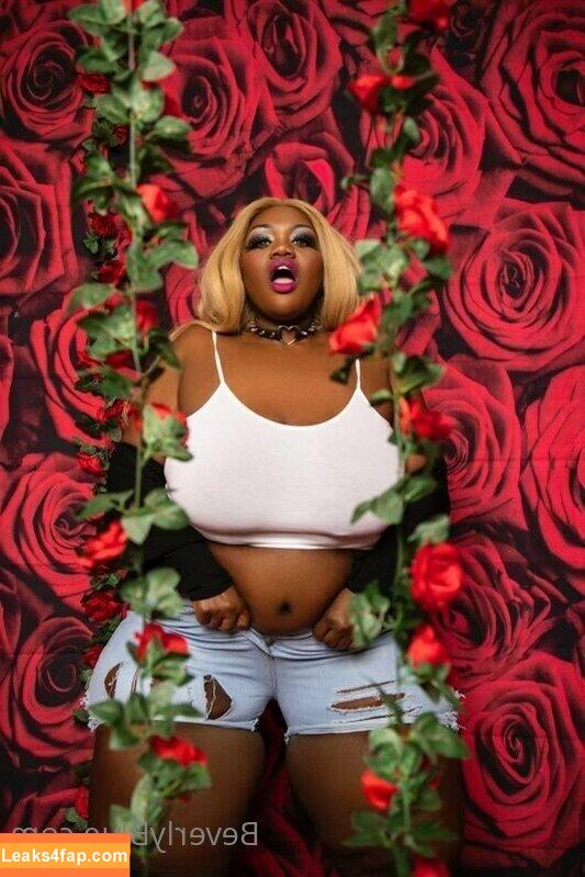 beverlyblue3x / beverlyblueofficial leaked photo photo #0147