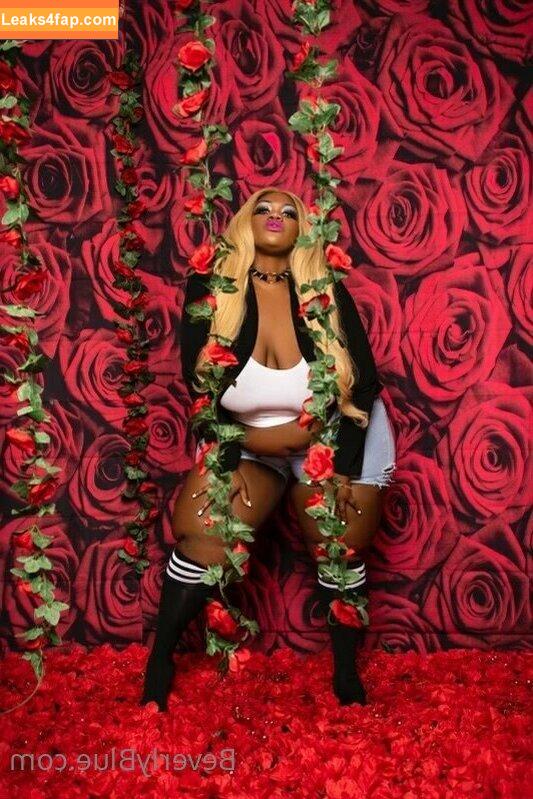 beverlyblue3x / beverlyblueofficial leaked photo photo #0148