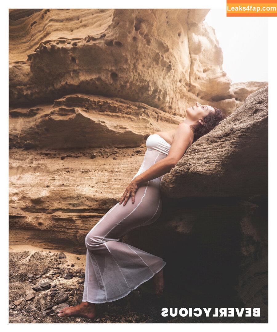 beverlyciousxxx_free /  leaked photo photo #0012