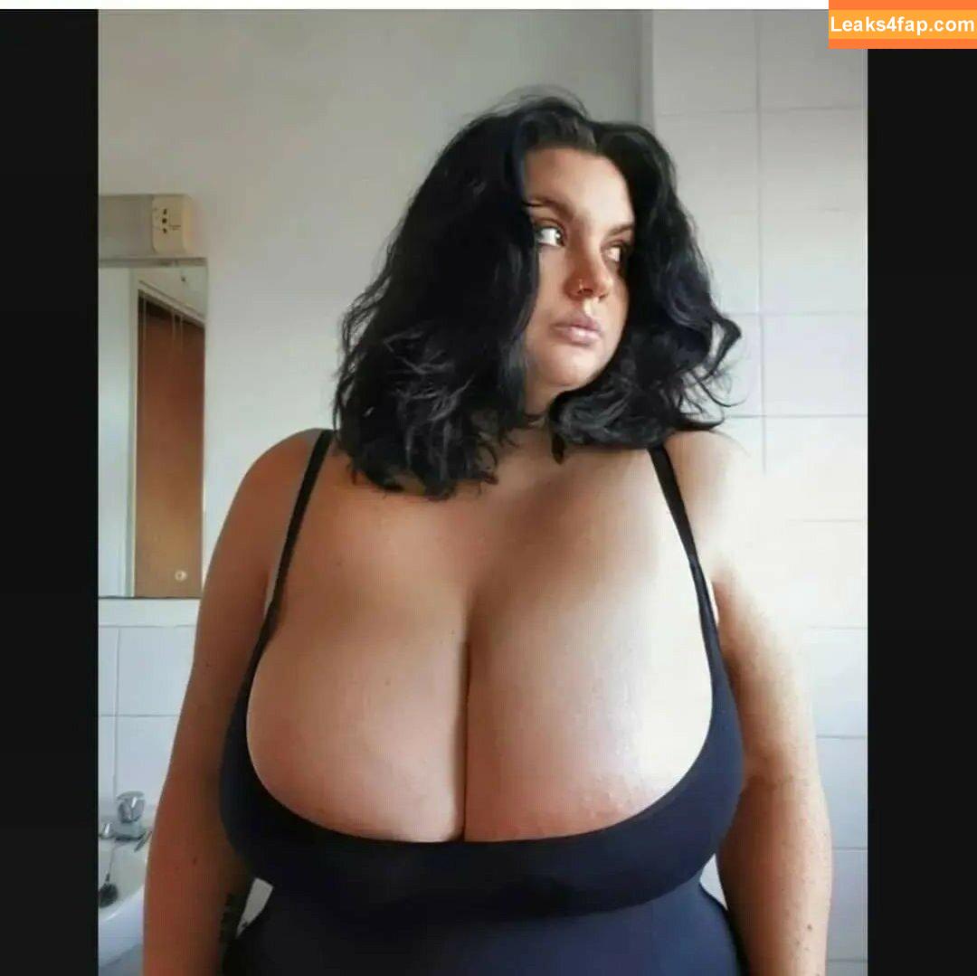 Bexxx__1 / busty_bex leaked photo photo #0009