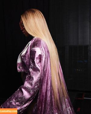Beyonce photo #0299