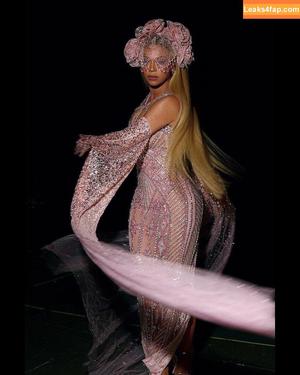 Beyonce photo #0387