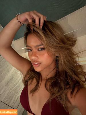 Bianca Bustamante photo #0179