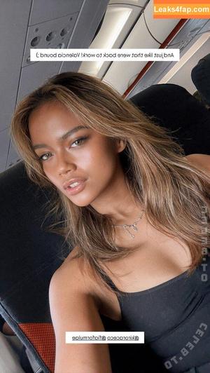 Bianca Bustamante photo #0200