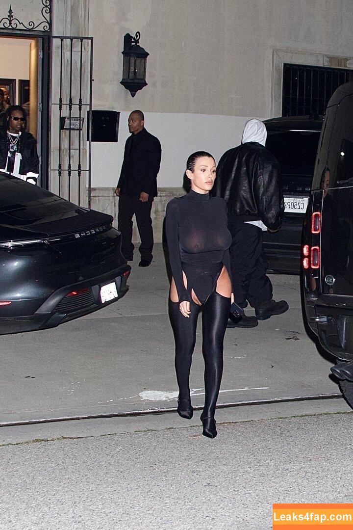 Bianca Censori / bianca.censori_official / biancacensori_official слитое фото фото #0221