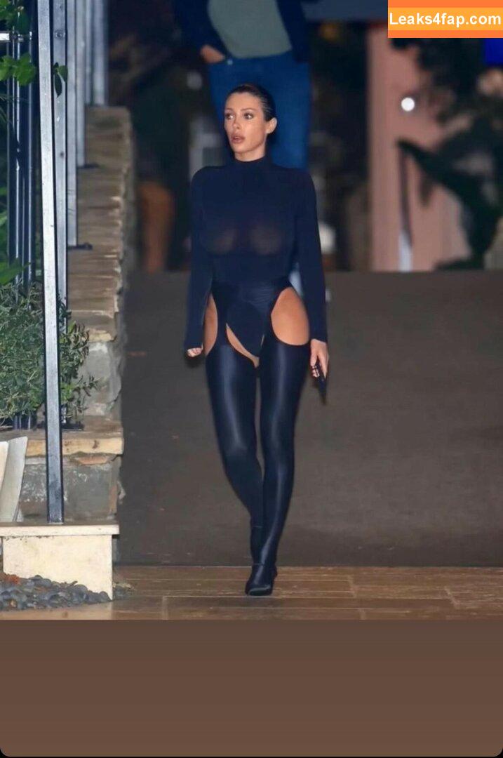 Bianca Censori / bianca.censori_official / biancacensori_official слитое фото фото #0234