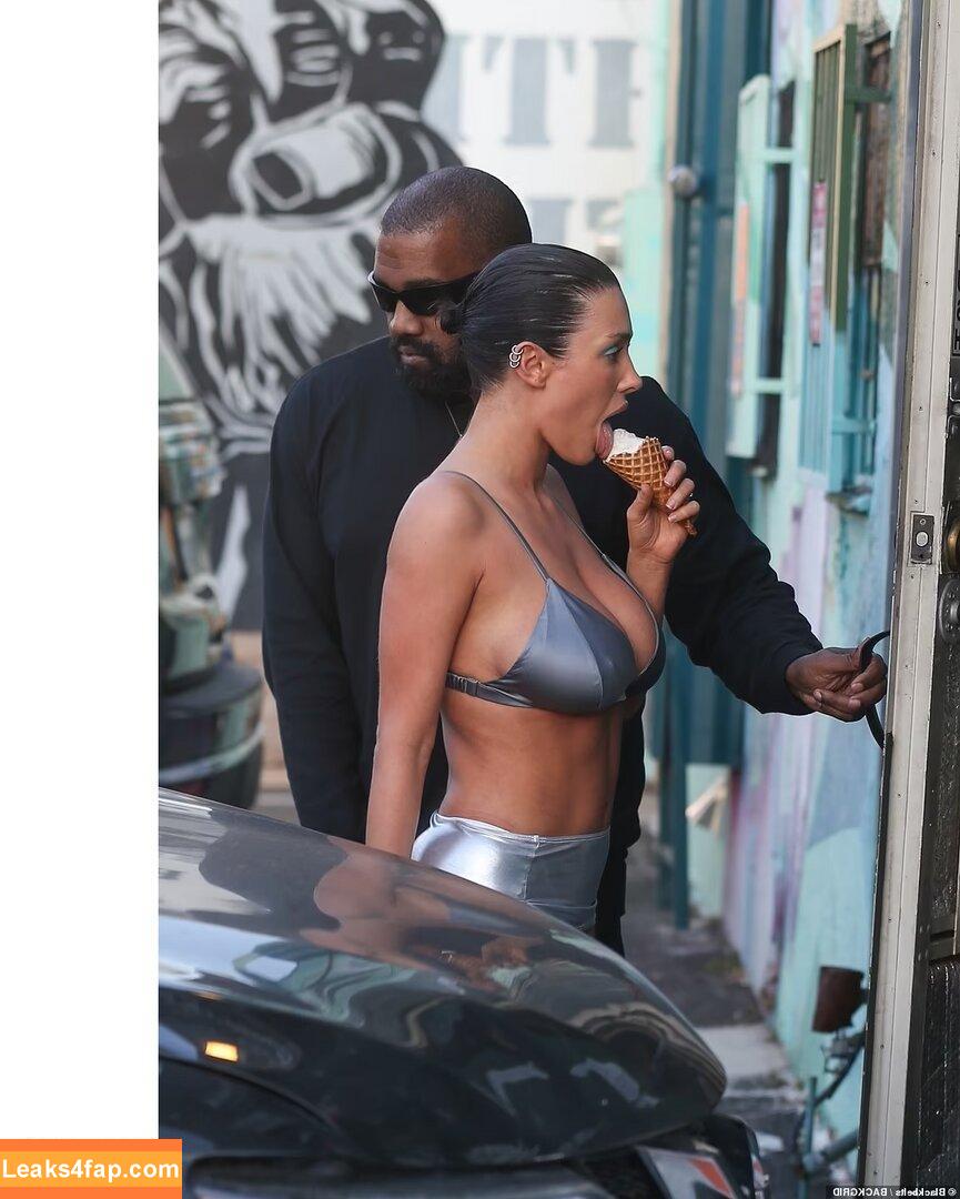 Bianca Censori / bianca.censori_official / biancacensori_official слитое фото фото #0261