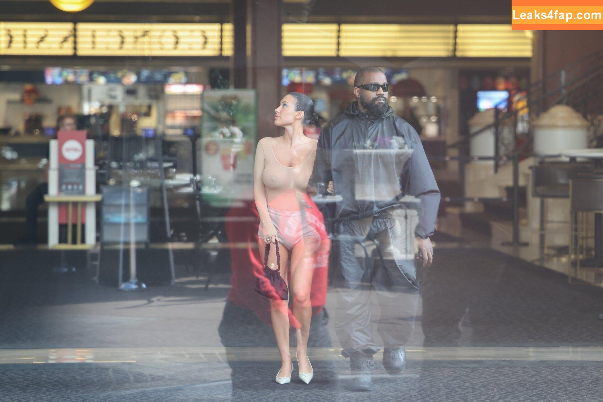 Bianca Censori / bianca.censori_official / biancacensori_official leaked photo photo #0271