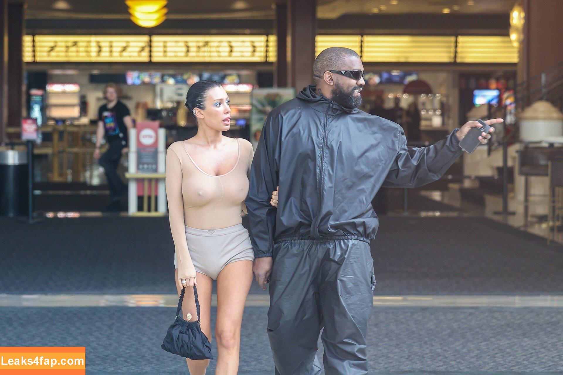 Bianca Censori / bianca.censori_official / biancacensori_official слитое фото фото #0273