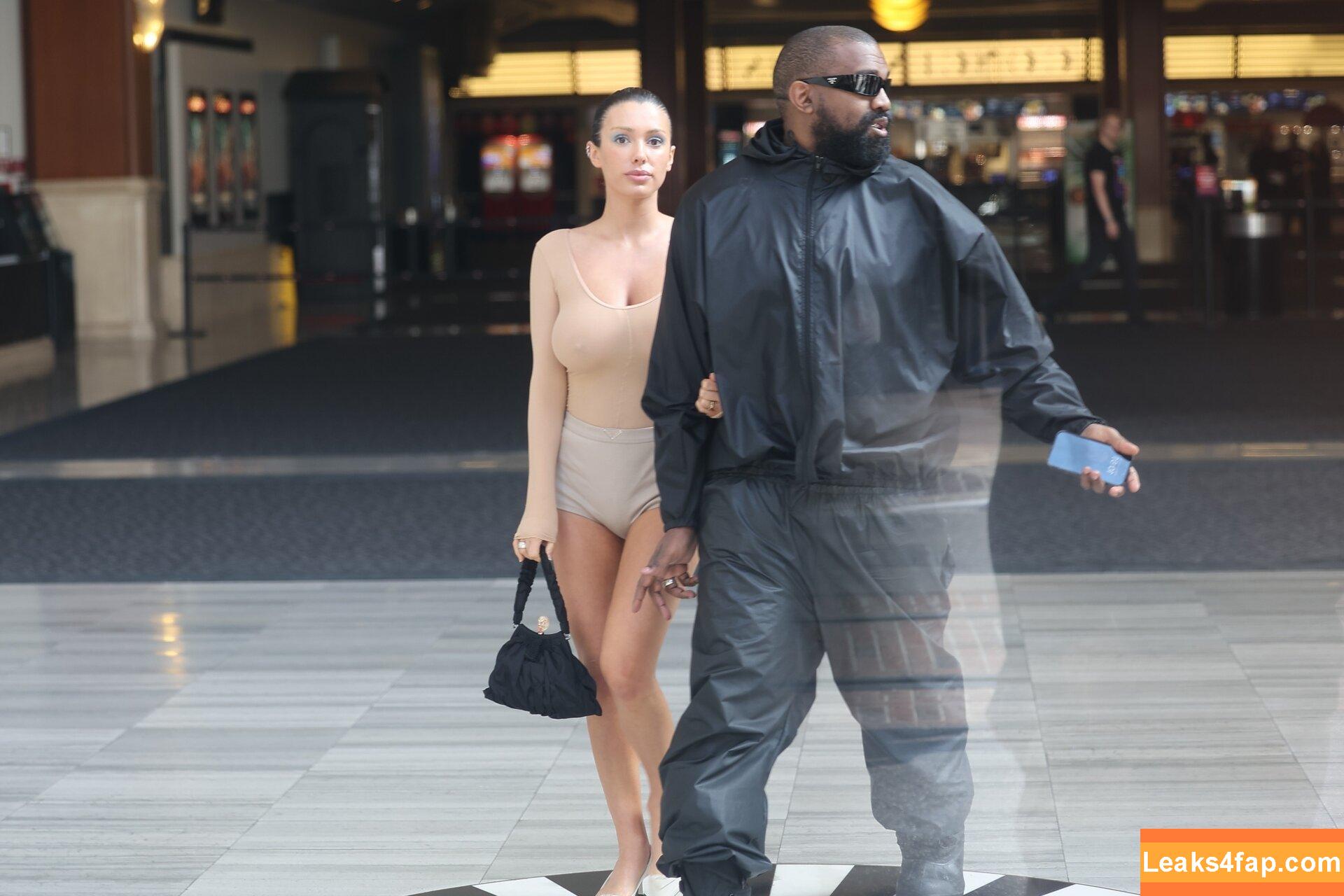 Bianca Censori / bianca.censori_official / biancacensori_official слитое фото фото #0277