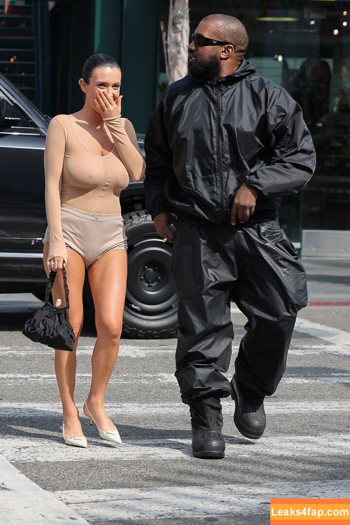 Bianca Censori / bianca.censori_official / biancacensori_official слитое фото фото #0282