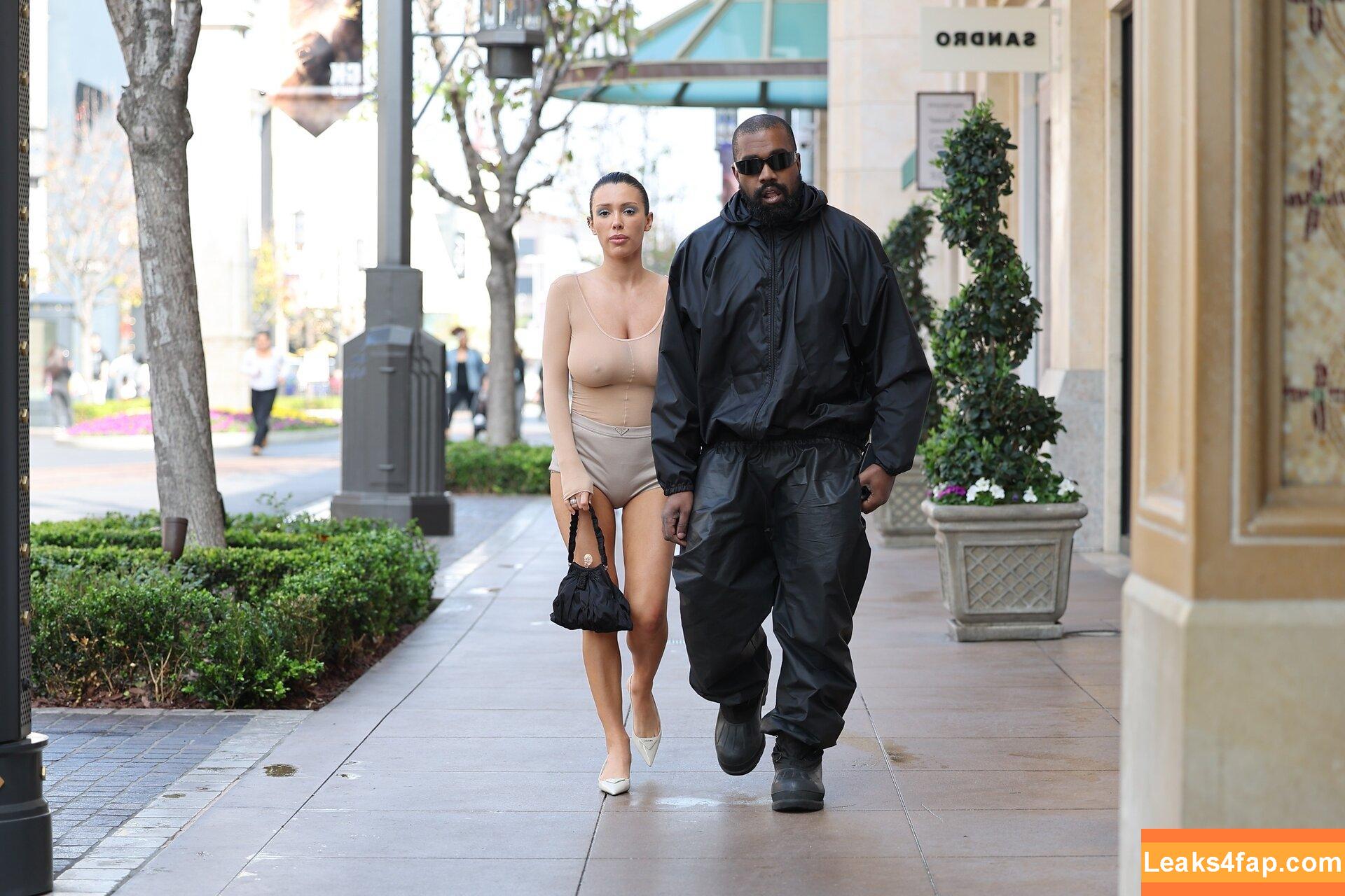 Bianca Censori / bianca.censori_official / biancacensori_official слитое фото фото #0313