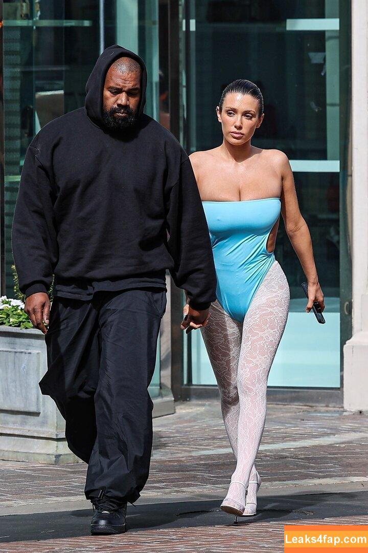 Bianca Censori / bianca.censori_official / biancacensori_official слитое фото фото #0377