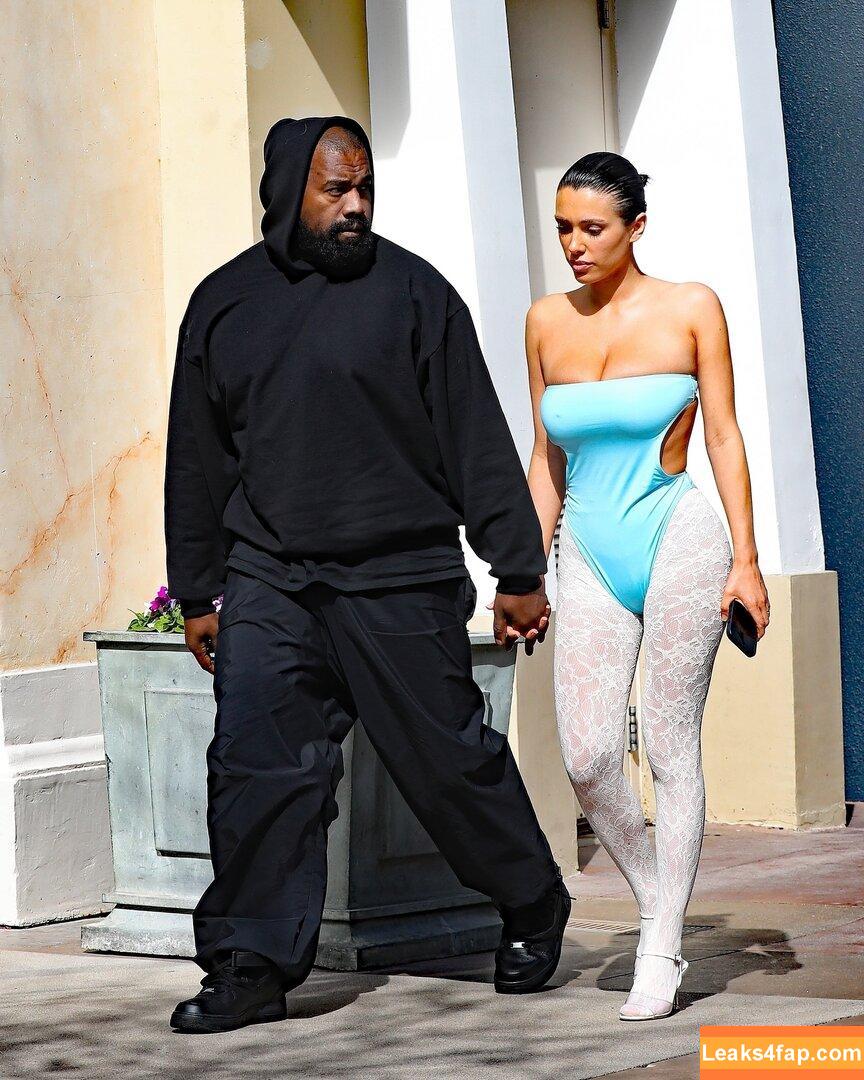 Bianca Censori / bianca.censori_official / biancacensori_official слитое фото фото #0388