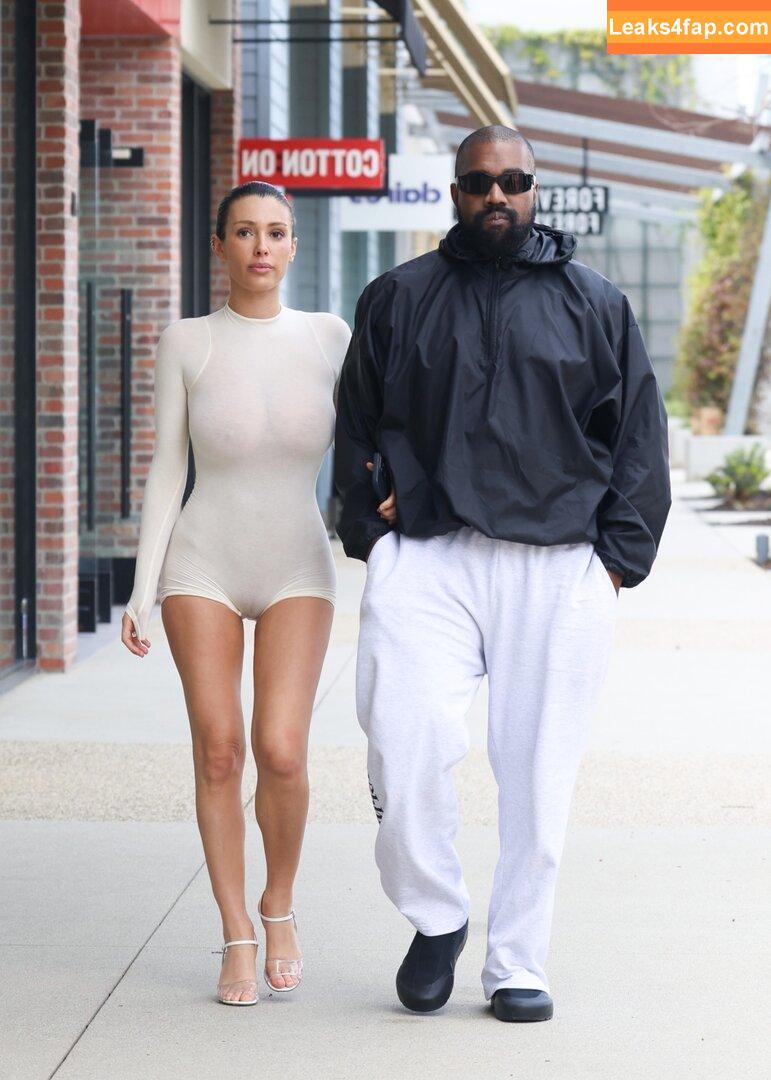 Bianca Censori / bianca.censori_official / biancacensori_official слитое фото фото #0407