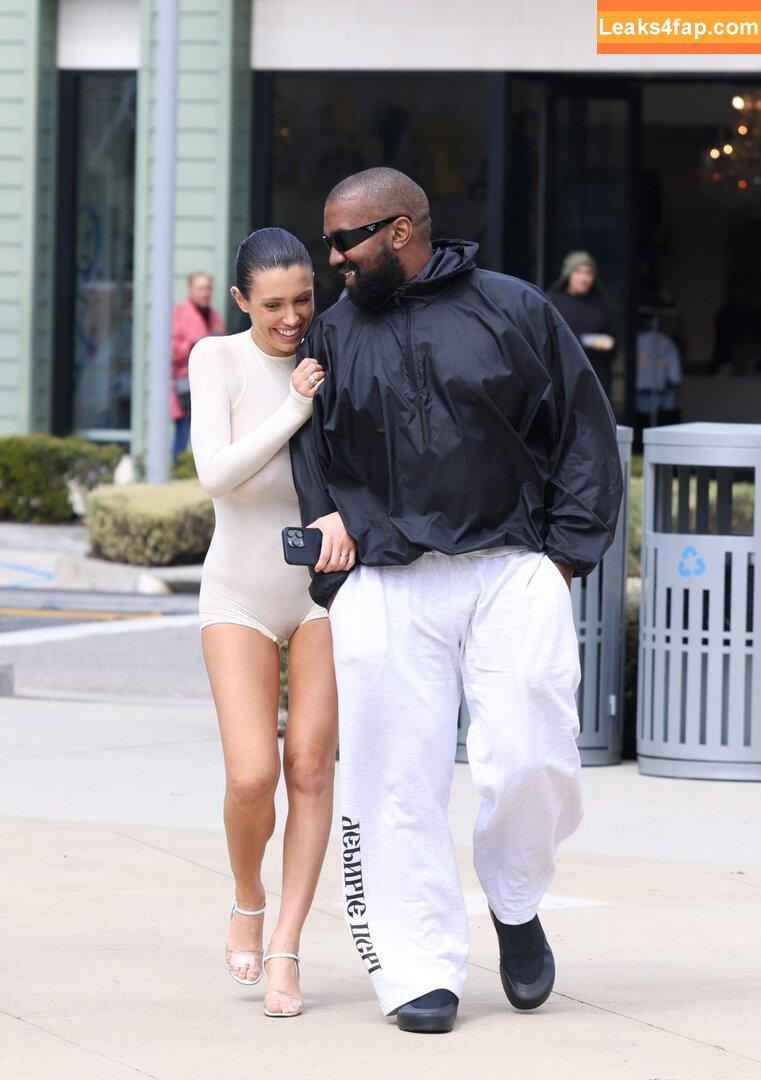 Bianca Censori / bianca.censori_official / biancacensori_official слитое фото фото #0416