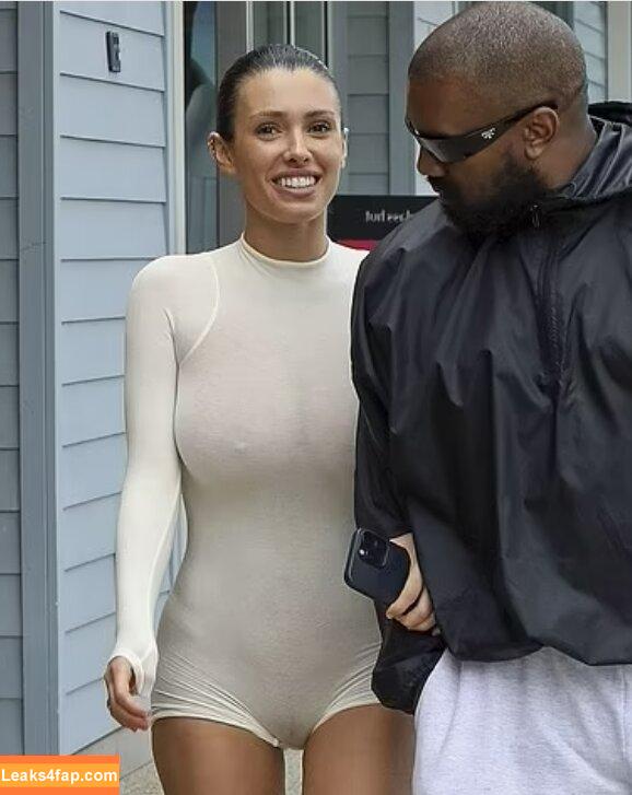 Bianca Censori / bianca.censori_official / biancacensori_official слитое фото фото #0429