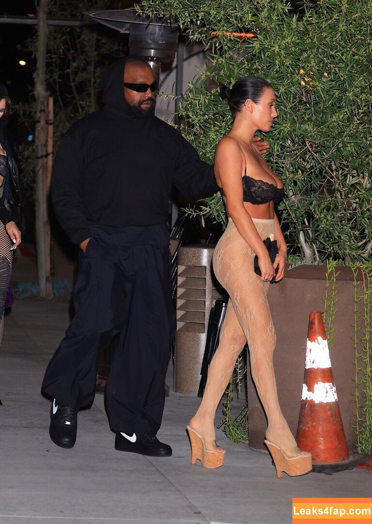 Bianca Censori / bianca.censori_official / biancacensori_official слитое фото фото #0458