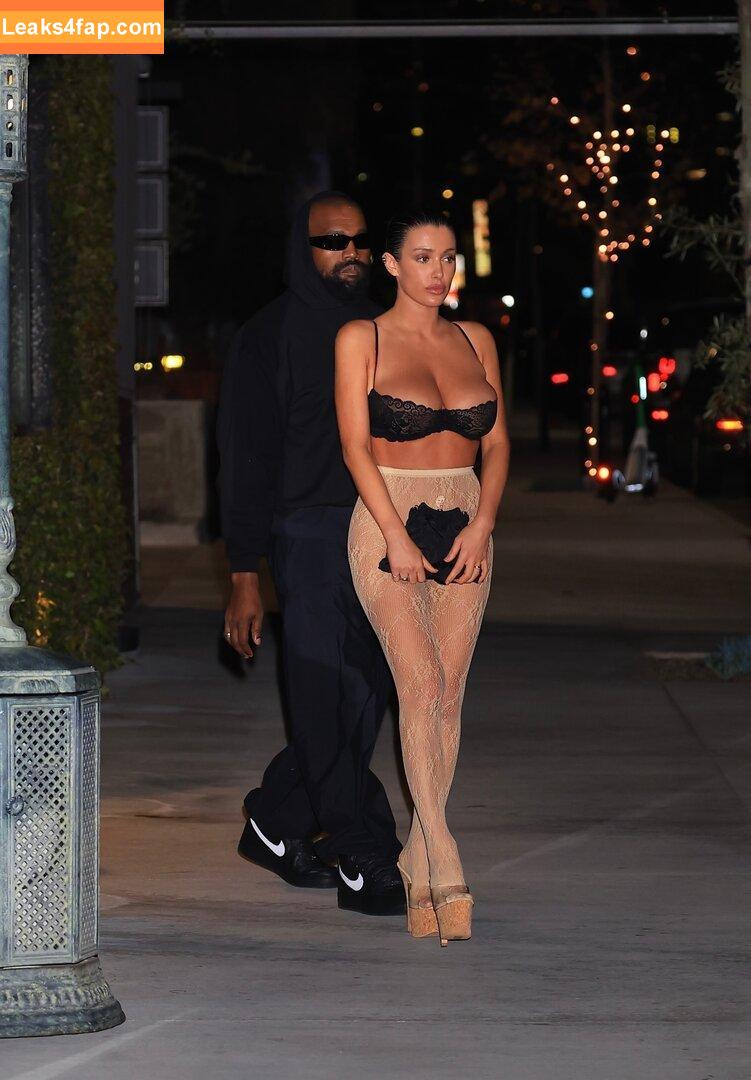 Bianca Censori / bianca.censori_official / biancacensori_official слитое фото фото #0460