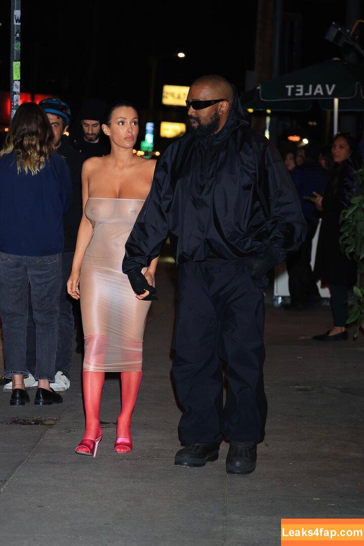 Bianca Censori / bianca.censori_official / biancacensori_official слитое фото фото #0468