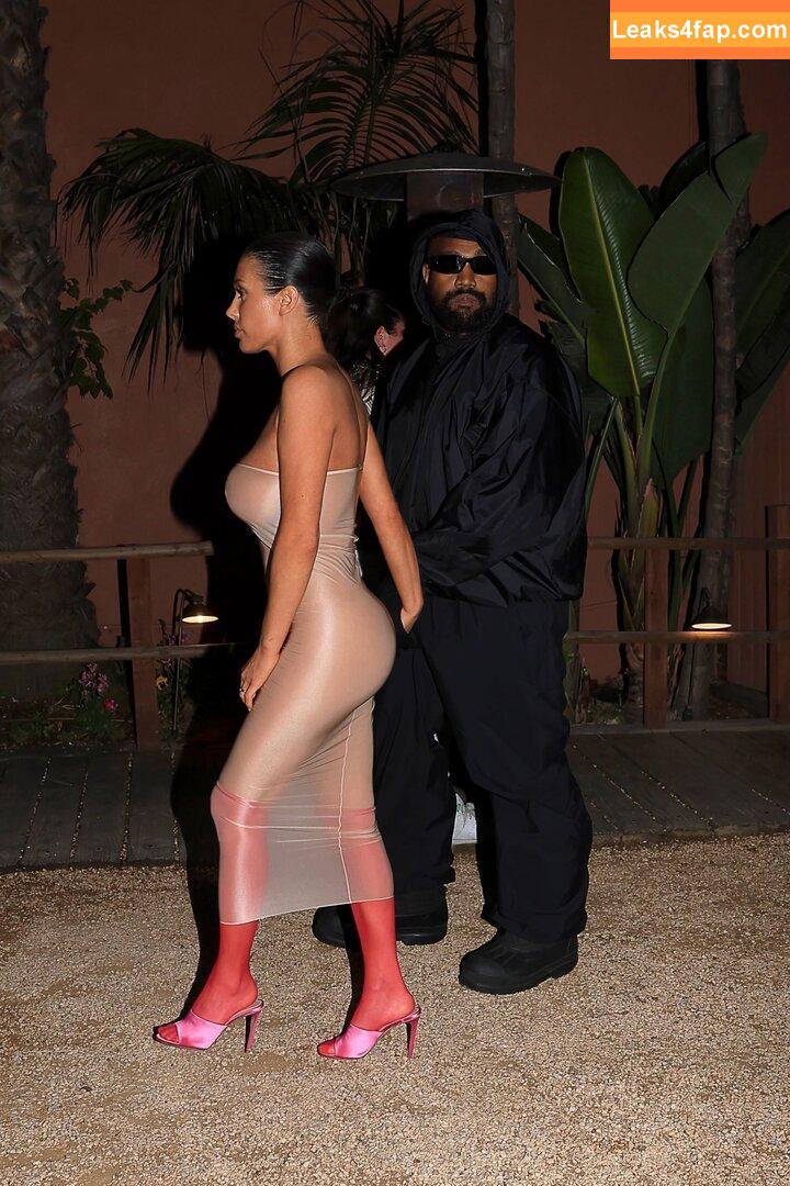 Bianca Censori / bianca.censori_official / biancacensori_official слитое фото фото #0477