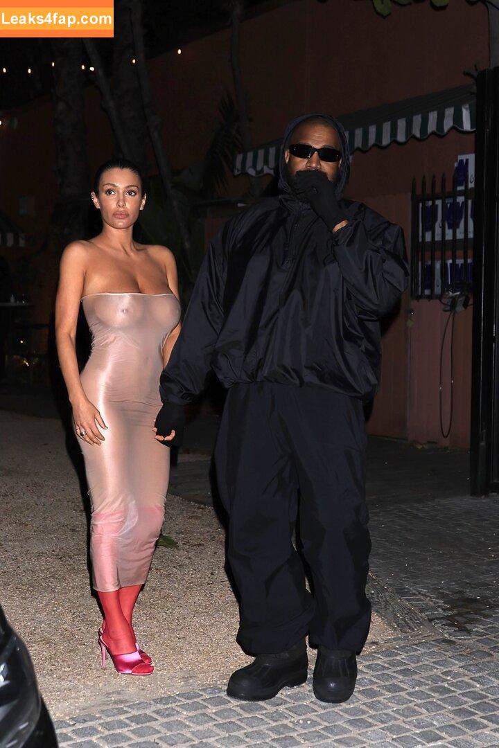 Bianca Censori / bianca.censori_official / biancacensori_official слитое фото фото #0479