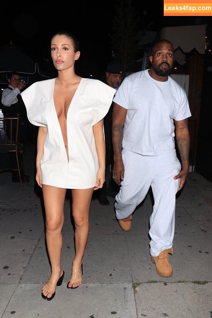 Bianca Censori / bianca.censori_official / biancacensori_official слитое фото фото #0499