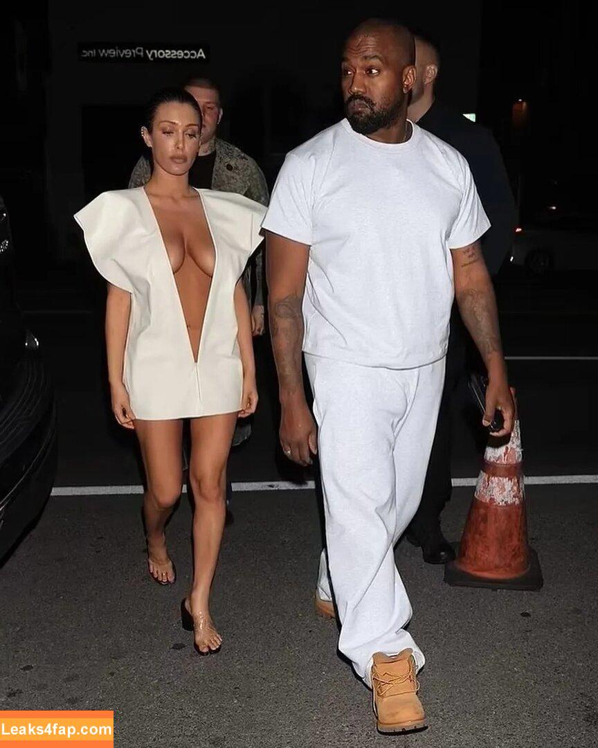 Bianca Censori / bianca.censori_official / biancacensori_official слитое фото фото #0505