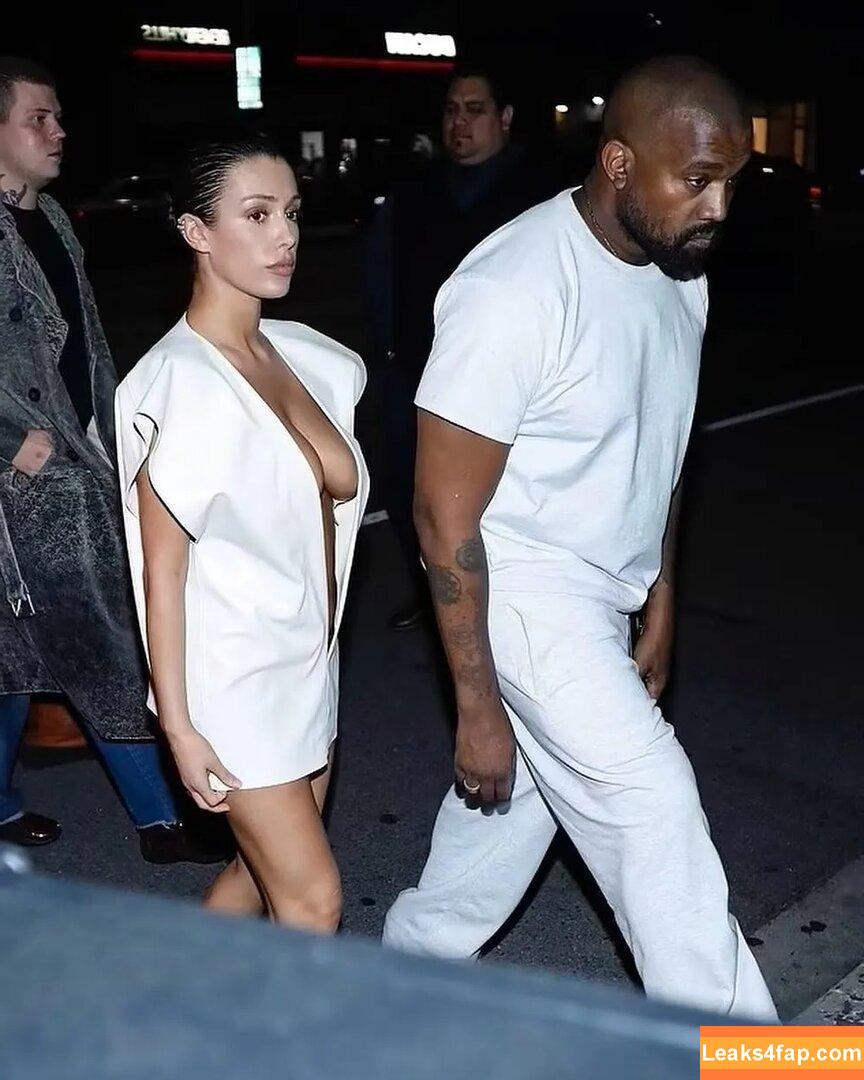 Bianca Censori / bianca.censori_official / biancacensori_official слитое фото фото #0510