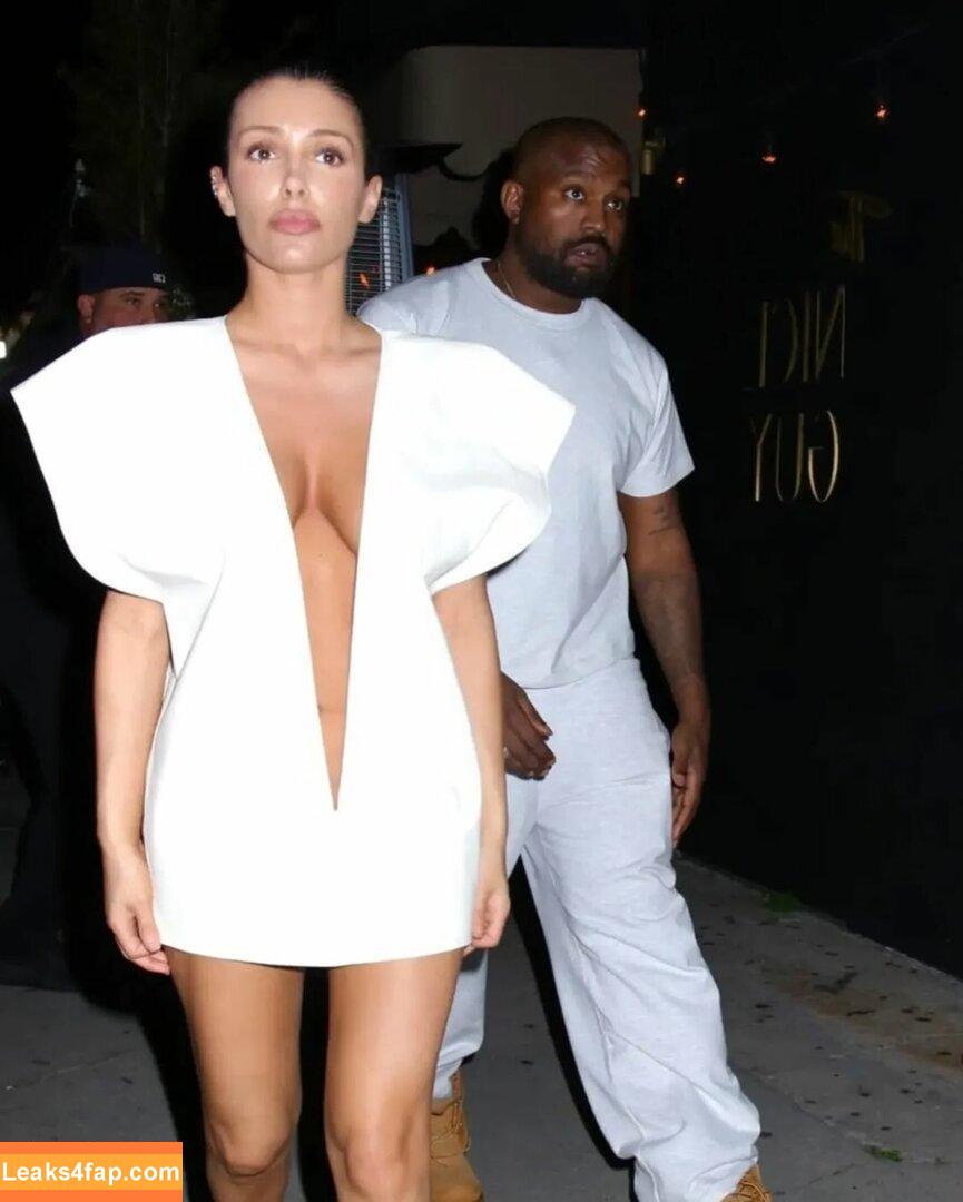 Bianca Censori / bianca.censori_official / biancacensori_official слитое фото фото #0512