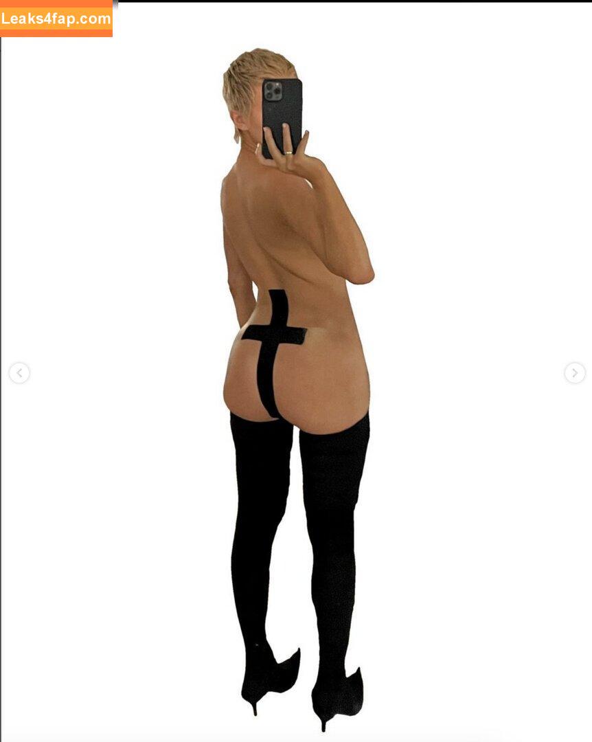 Bianca Censori / bianca.censori_official / biancacensori_official слитое фото фото #0525