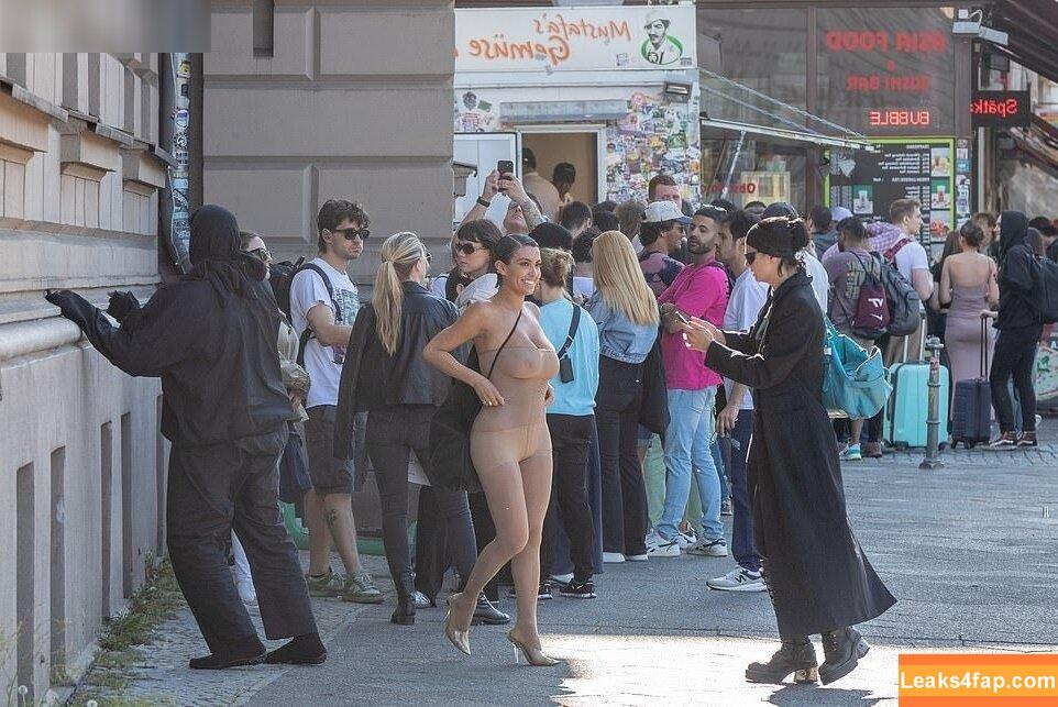 Bianca Censori / bianca.censori_official / biancacensori_official слитое фото фото #0534