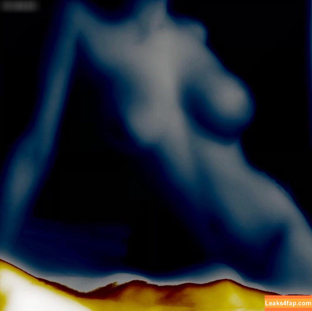 Bianca Censori / bianca.censori_official / biancacensori_official слитое фото фото #0541