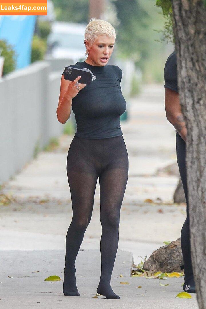 Bianca Censori / bianca.censori_official / biancacensori_official слитое фото фото #0568