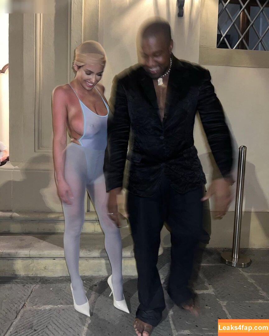 Bianca Censori / bianca.censori_official / biancacensori_official слитое фото фото #0577