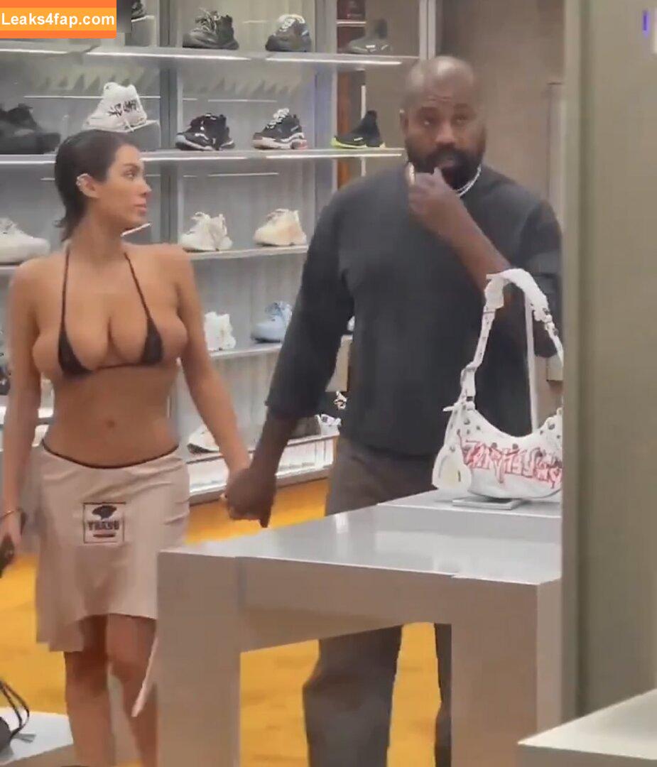 Bianca Censori / bianca.censori_official / biancacensori_official слитое фото фото #0599