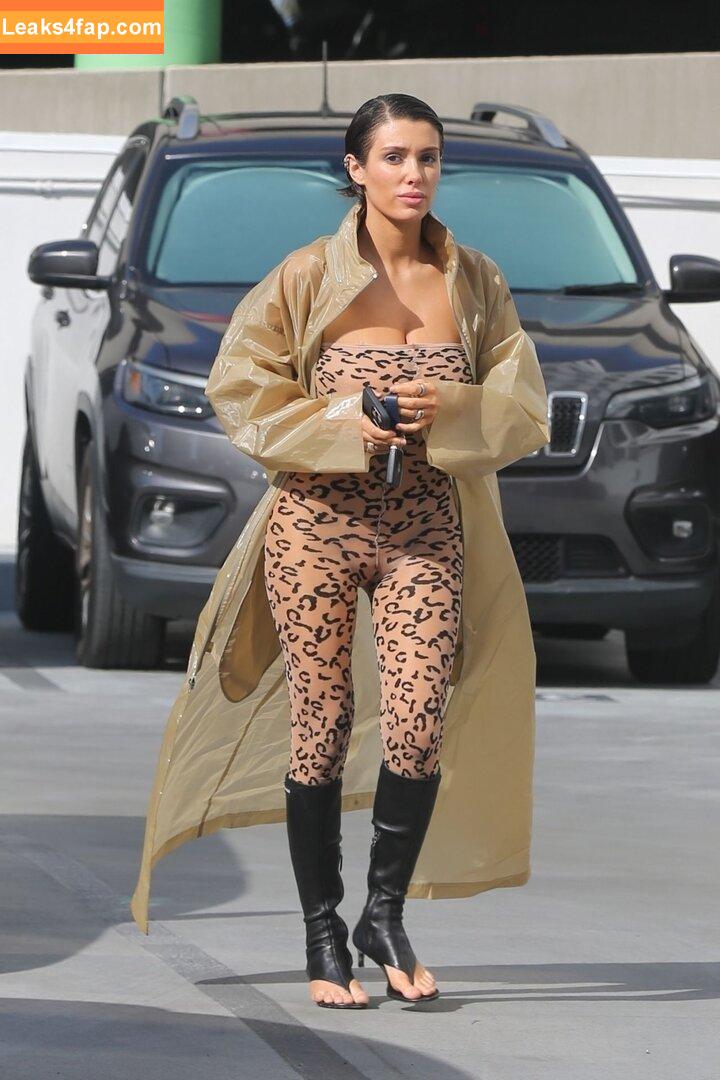 Bianca Censori / bianca.censori_official / biancacensori_official слитое фото фото #0600