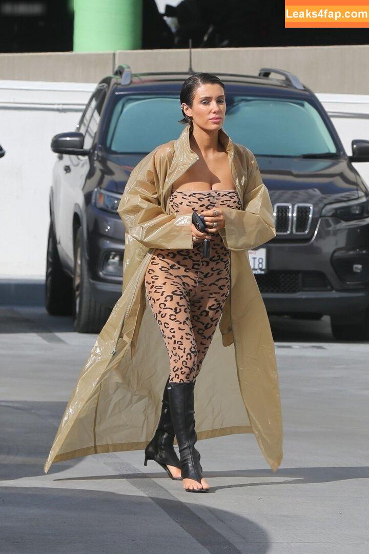 Bianca Censori / bianca.censori_official / biancacensori_official слитое фото фото #0608