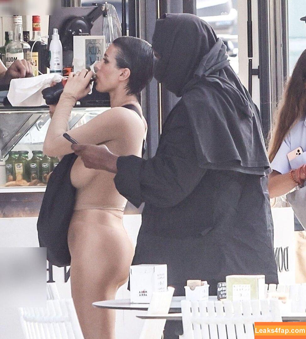 Bianca Censori / bianca.censori_official / biancacensori_official слитое фото фото #0614